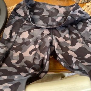 Athleta leggings